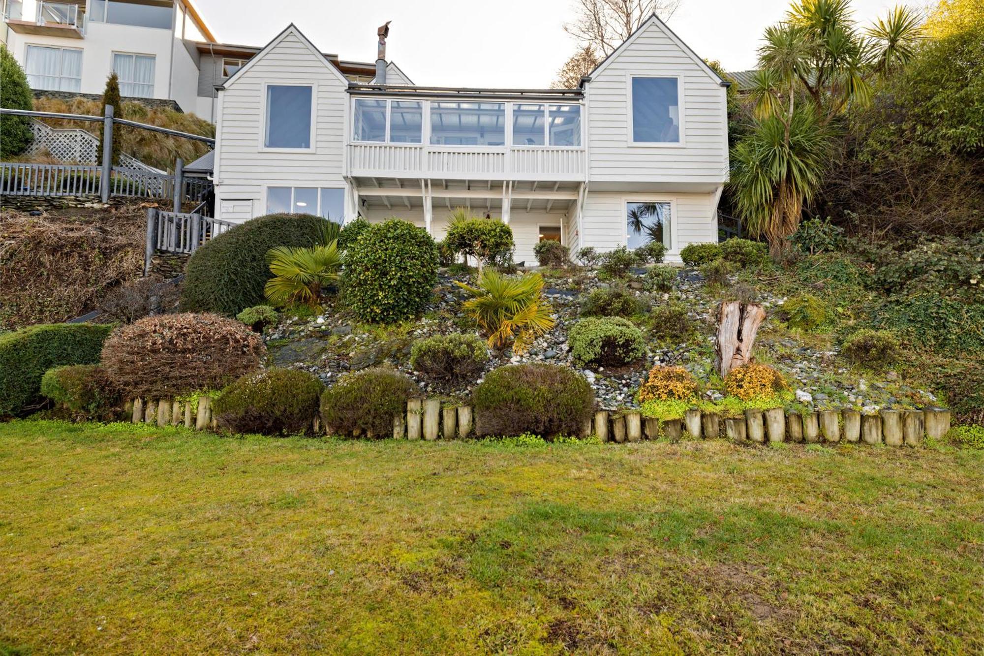 Lakeview Colonial House クイーンズタウン エクステリア 写真