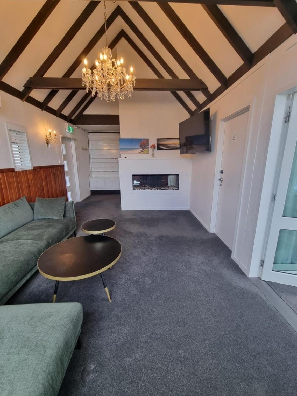 Lakeview Colonial House クイーンズタウン エクステリア 写真